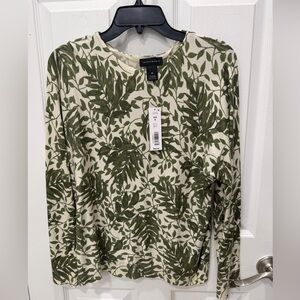 Investments Green Leaf Print Sweater Size Medium. NWT